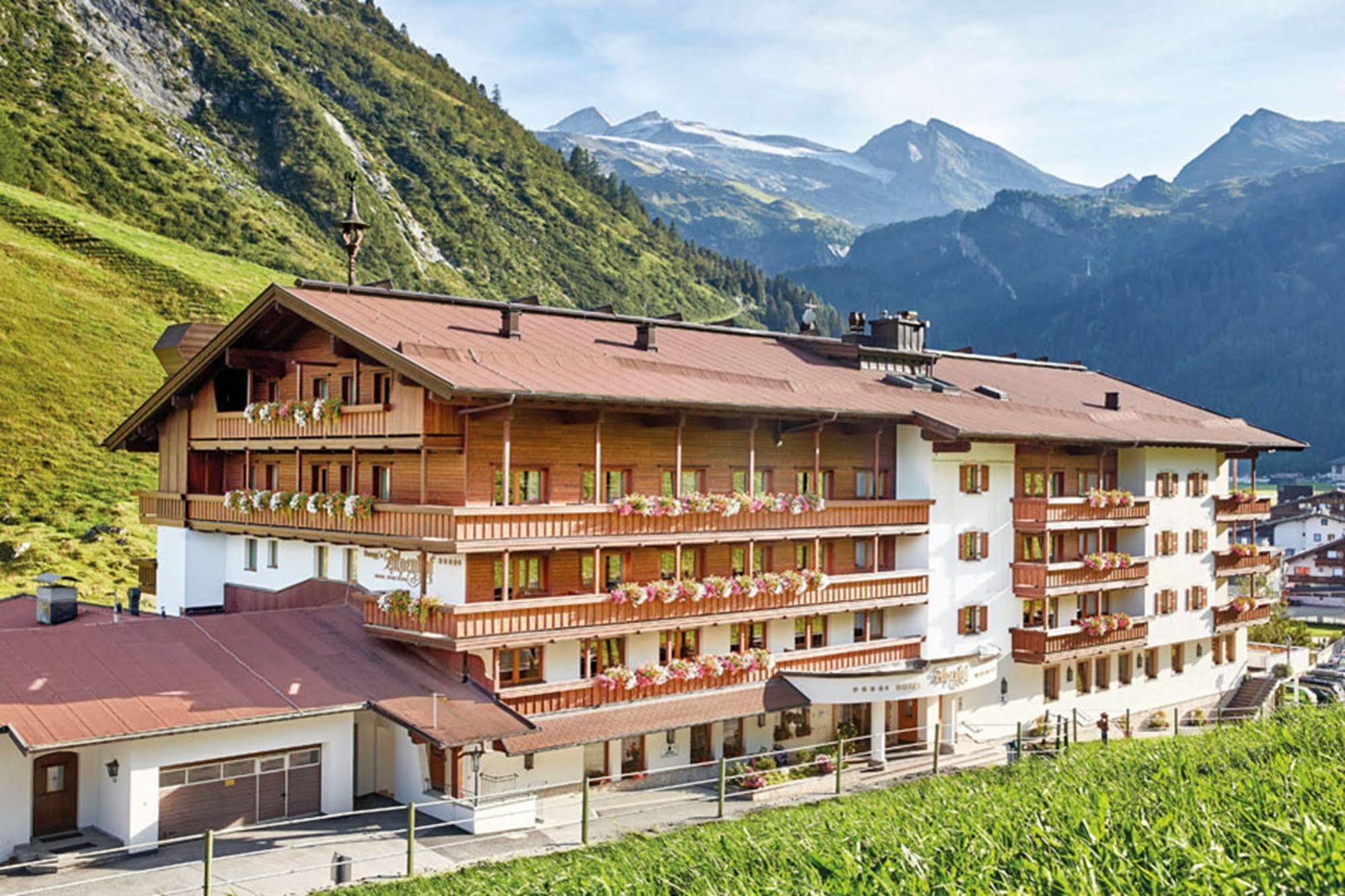 Hotel Alpenhof Тукс Екстер'єр фото