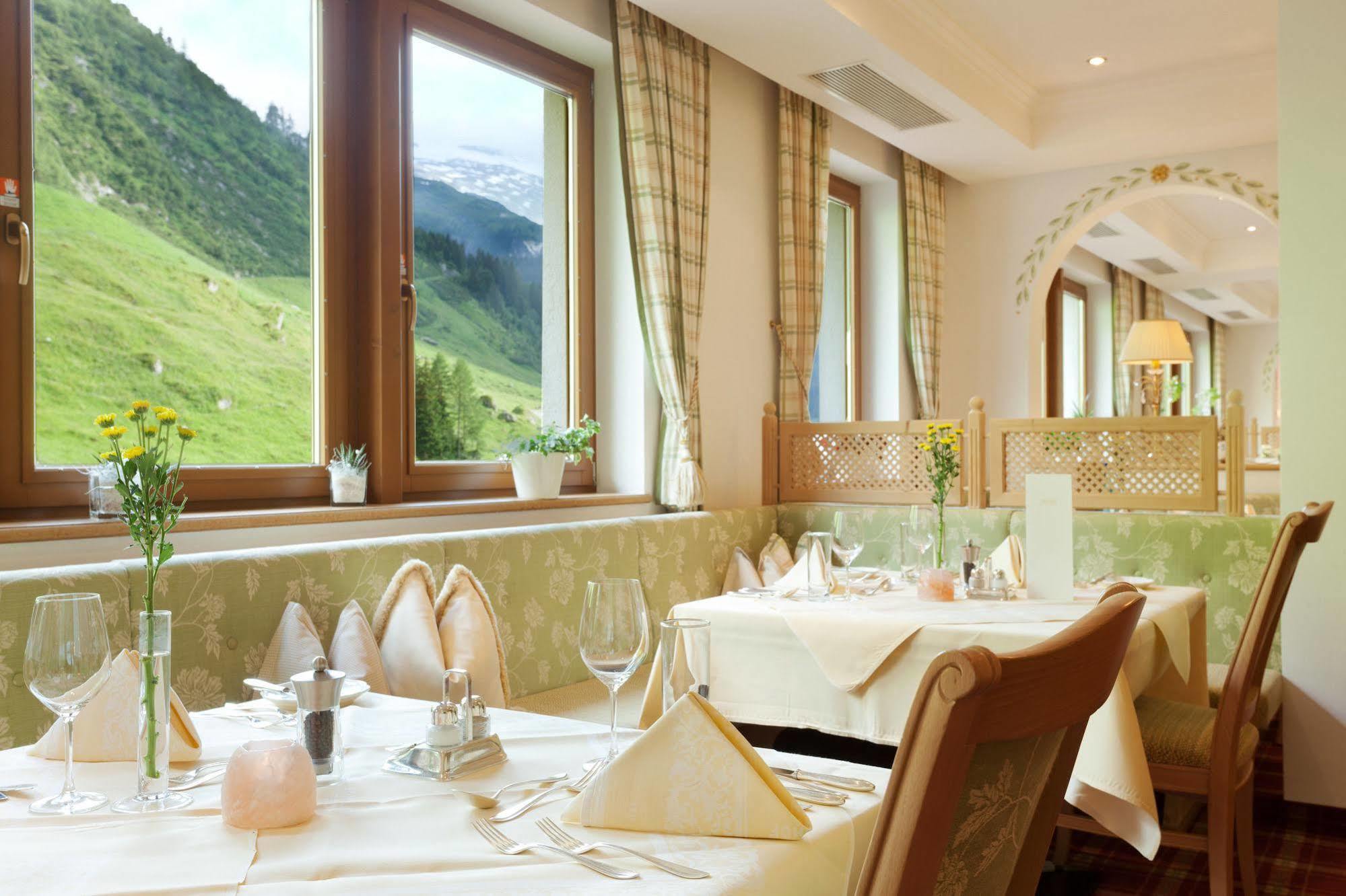 Hotel Alpenhof Тукс Екстер'єр фото