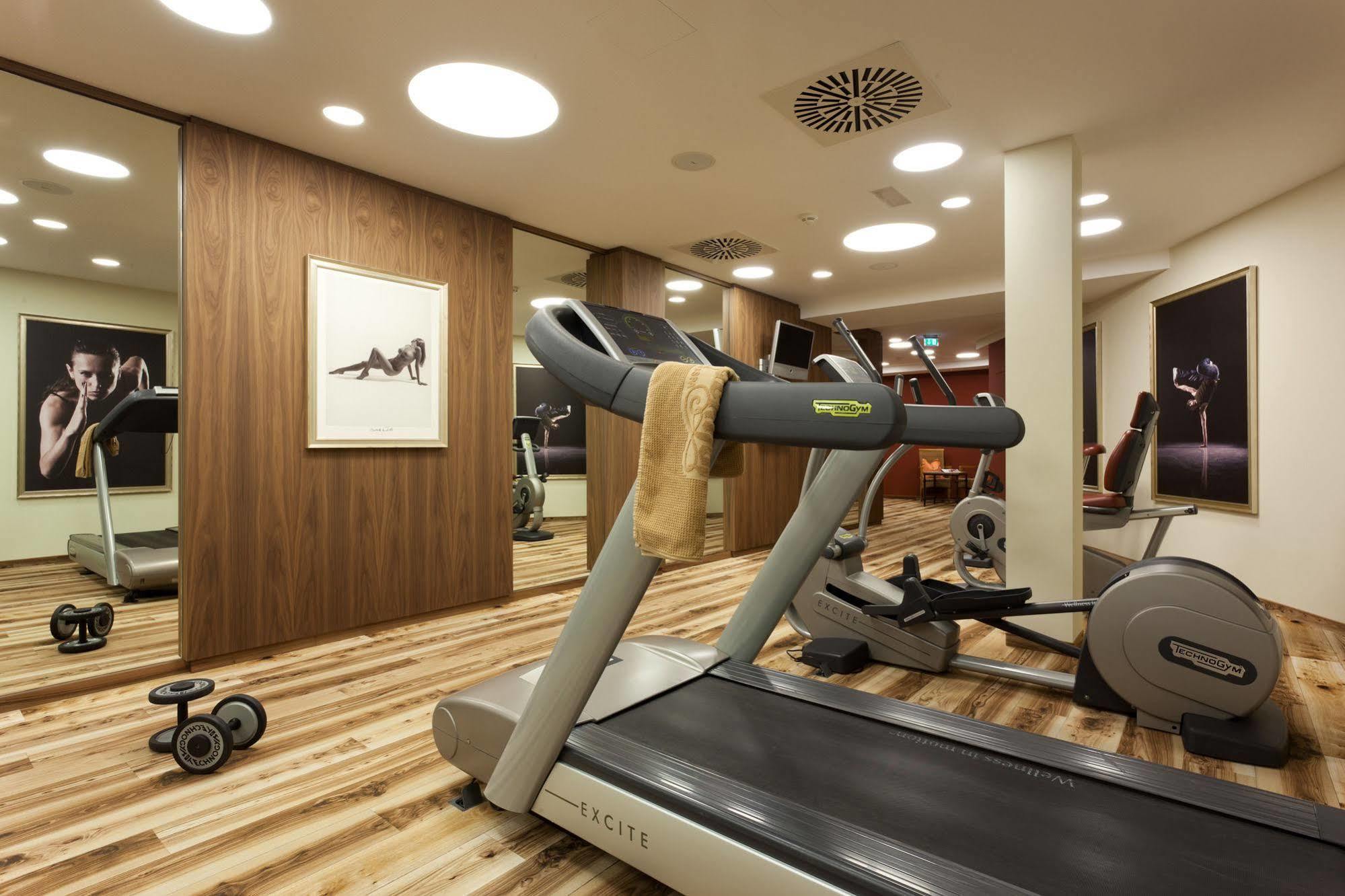 Hotel Alpenhof Тукс Екстер'єр фото